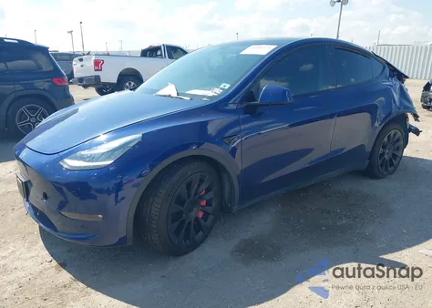 2021 Tesla Model Y Long Range Dual Motor All-Wheel Drive z USA, uszkodzony, nr VIN 5YJYGDEEXMF233160